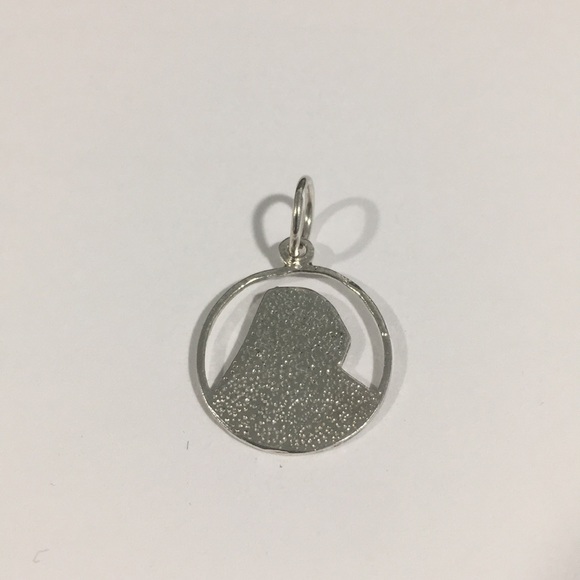 Silver Religious Virgin Marry Pendant - Picture 4 of 4